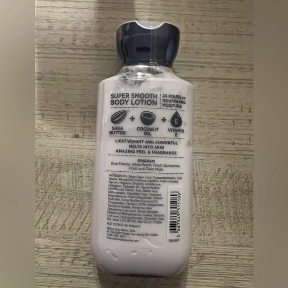 NWT Bath and Body Works Gingham Lotion - Picture 2 of 3